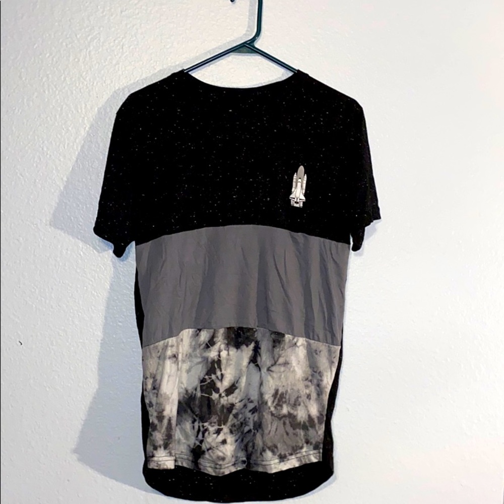 astronaut/spaceship tee